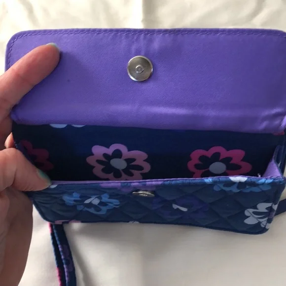 Vera Bradley clutch - Picture 2 of 6